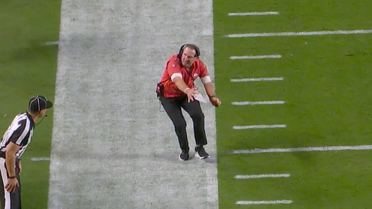 Chiefs DC Steve Spagnuolo Calls 'ILLEGAL TIMEOUT' vs Ravens 😳 Ravens vs Chiefs 2024 Highlights