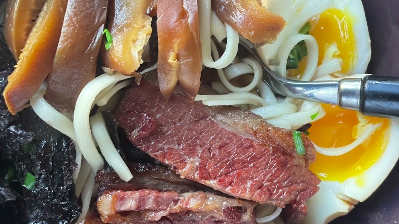 Smoked Brisket Ramen ASMR made off grid on an antique Magic Chef range, no talking