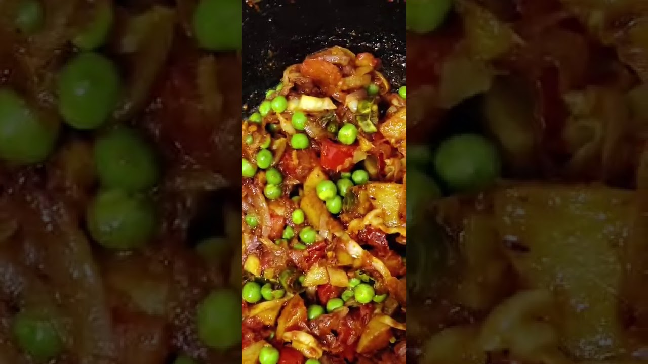 Aaj bnai hu bilkul ghr jaisa sda swadisht khna patagobhi ki asan sabji grm gram roti or sald ke sth 