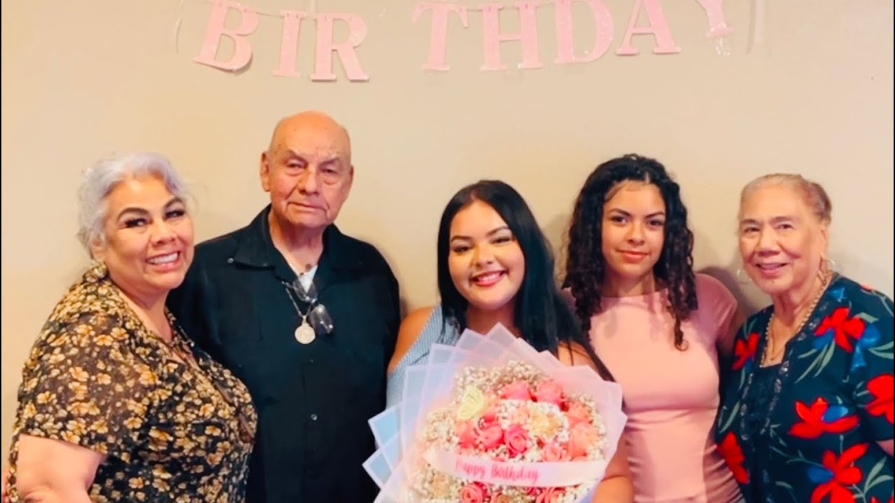 Festejando El Cumpleaños de ally y Jaime En Familia  