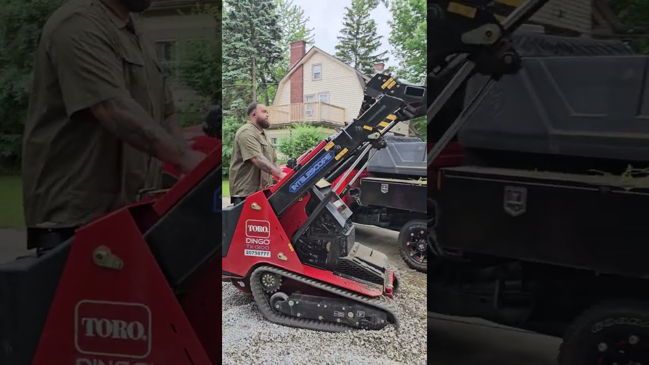 Toro Dingo TX1300 In Action !!