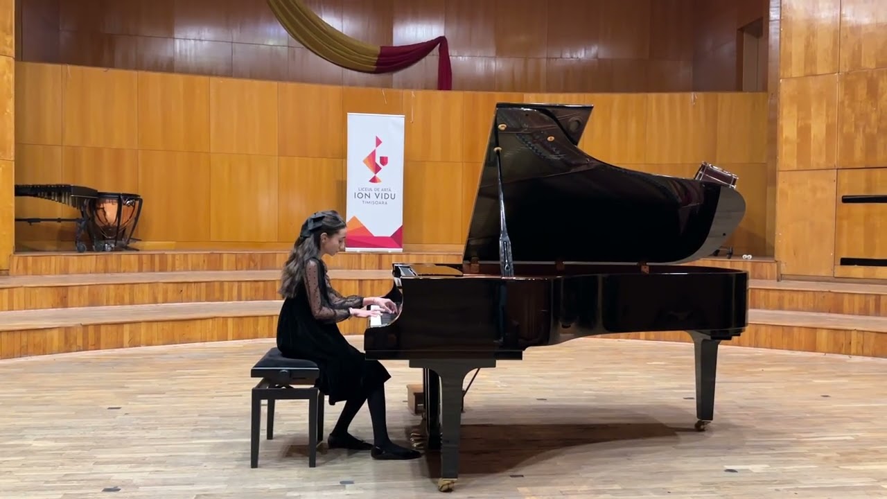 Elysia Spulber - J. Haydn Sonata no. 36 part I, Fr. Chopin  Vals Op 64 no. 1.