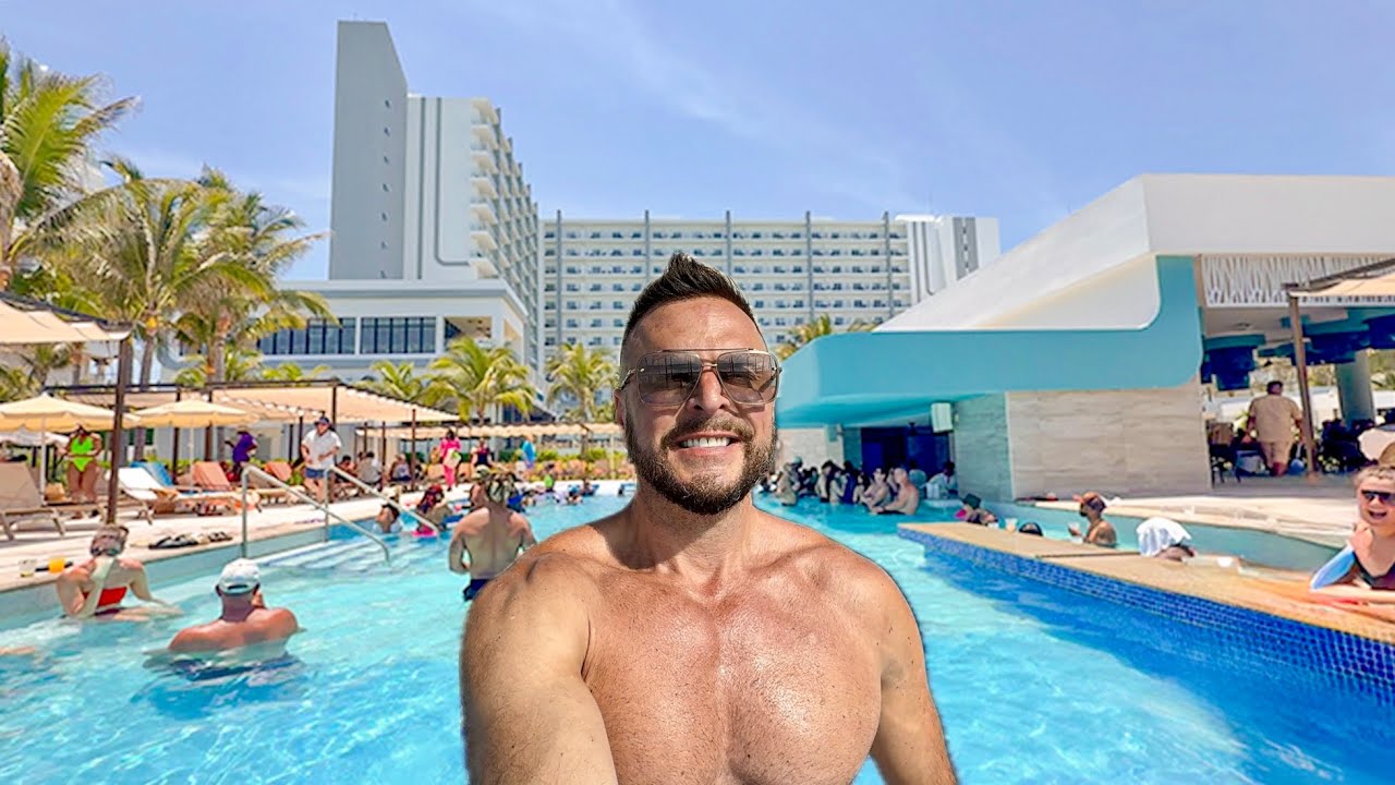 Лучшие курорты для вечеринок в Канкуне: Royalton Chic против Riu Palace Kukulkan