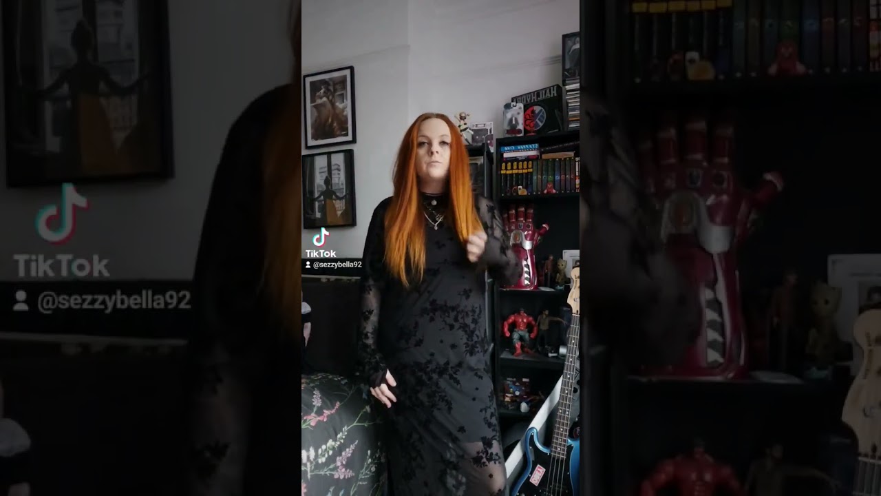 GRWM- The perfect Christmas dress for alternative girls 🖤 