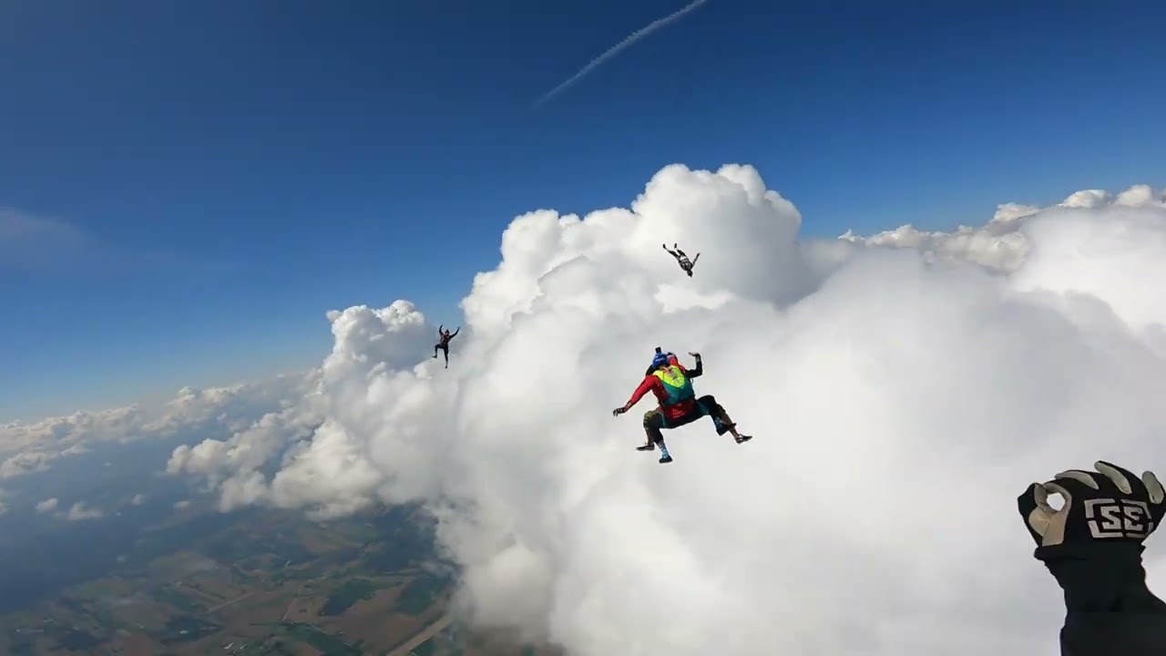 SKYDIVE WARSZAWA - track and HU