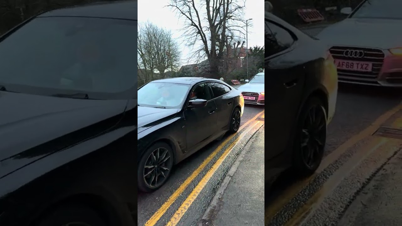 Road patches and repair in UK 🇬🇧 vs Pakistan 🇵🇰 
