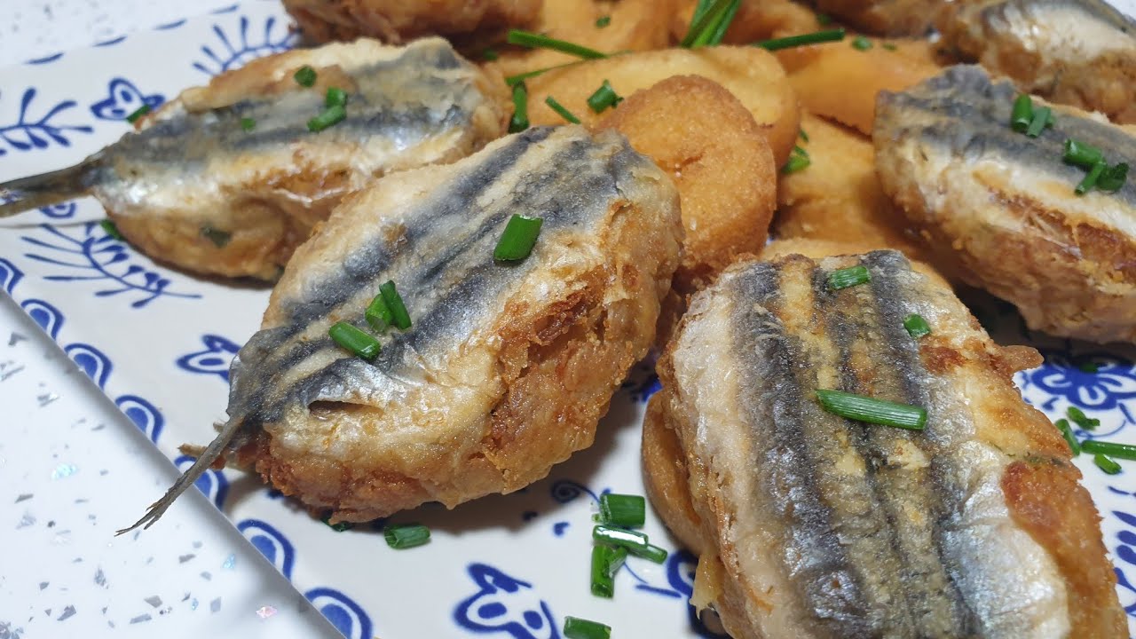 Boquerones relleno de patatas y atun, no comeras pescadito igual.