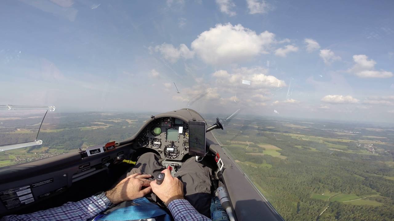 Flug mit ASH 26E Teil 1