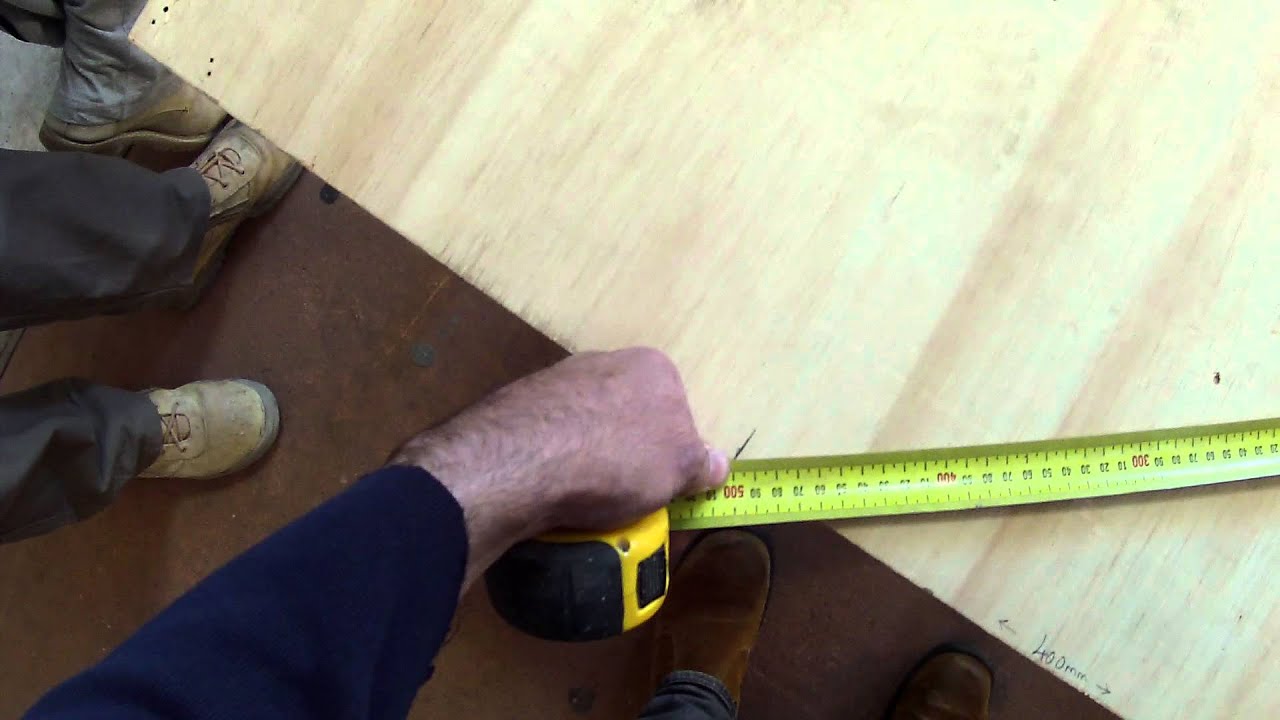 Carpentry Apprentice set out 3:4:5 #buildingeducation #diy #carpentrytips #building