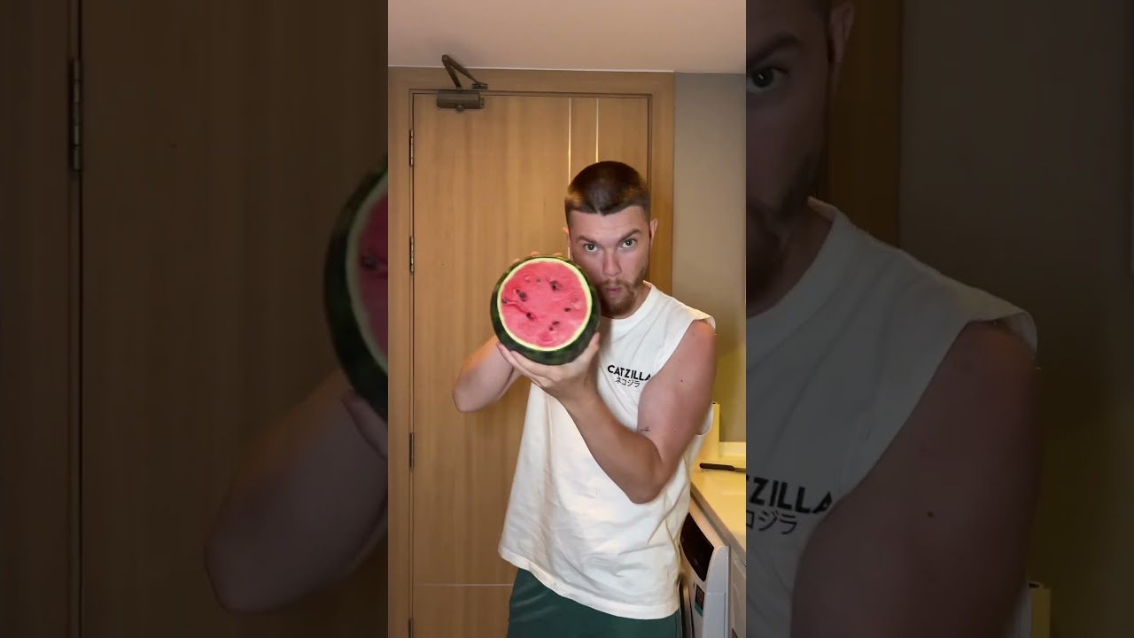 Watermelon lifehuck 🍉🤩 #romir