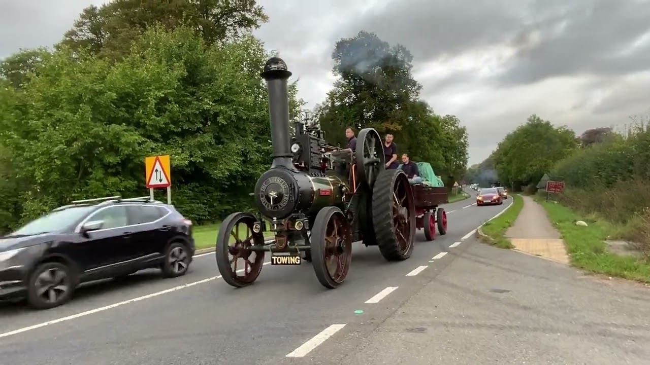 Steam traction engines on road run from Sharnbrook, Bedfordshire to Shefford, Bedfordshire