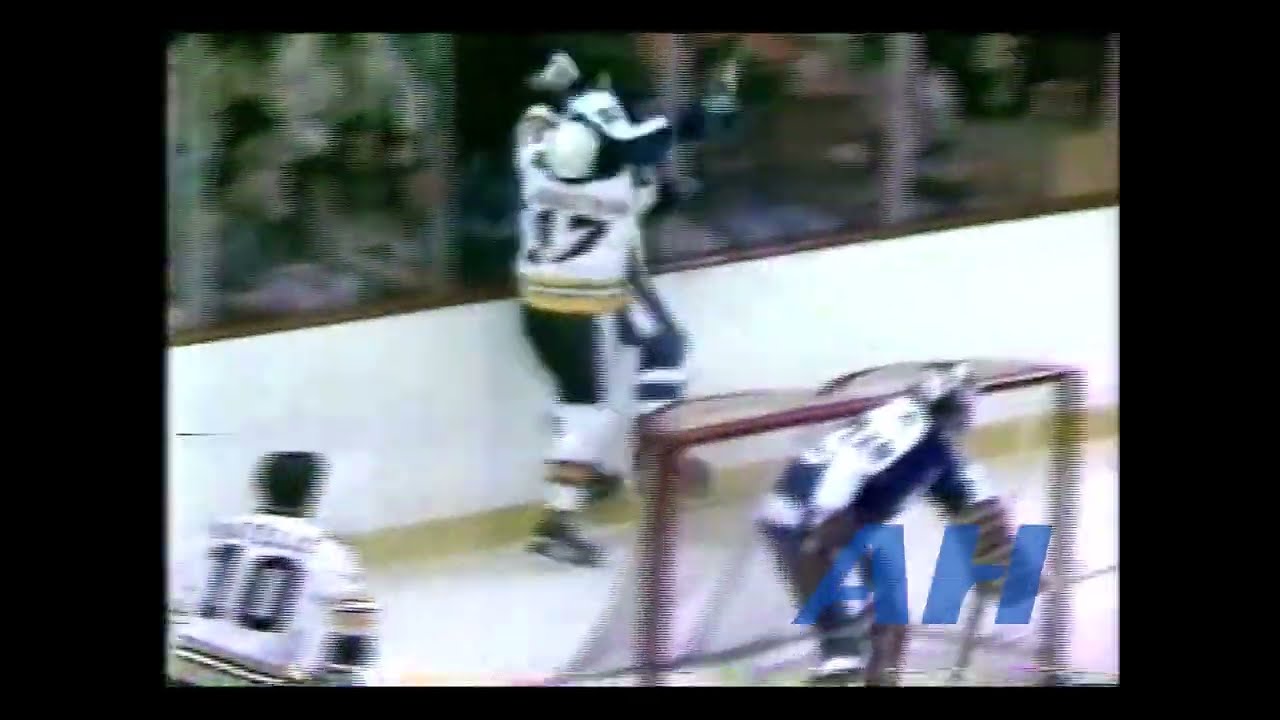 NHL Mar. 19, 1978 Stan Jonathan,BOS v Borje Salming,TOR (hit) Toronto Maple Leafs Boston Bruins
