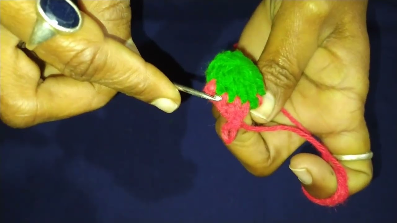 Easy crochet flower design #crochetkeychain # Easy & beautiful  crochet flower 🌸🌸🌸🌸🌸🌸