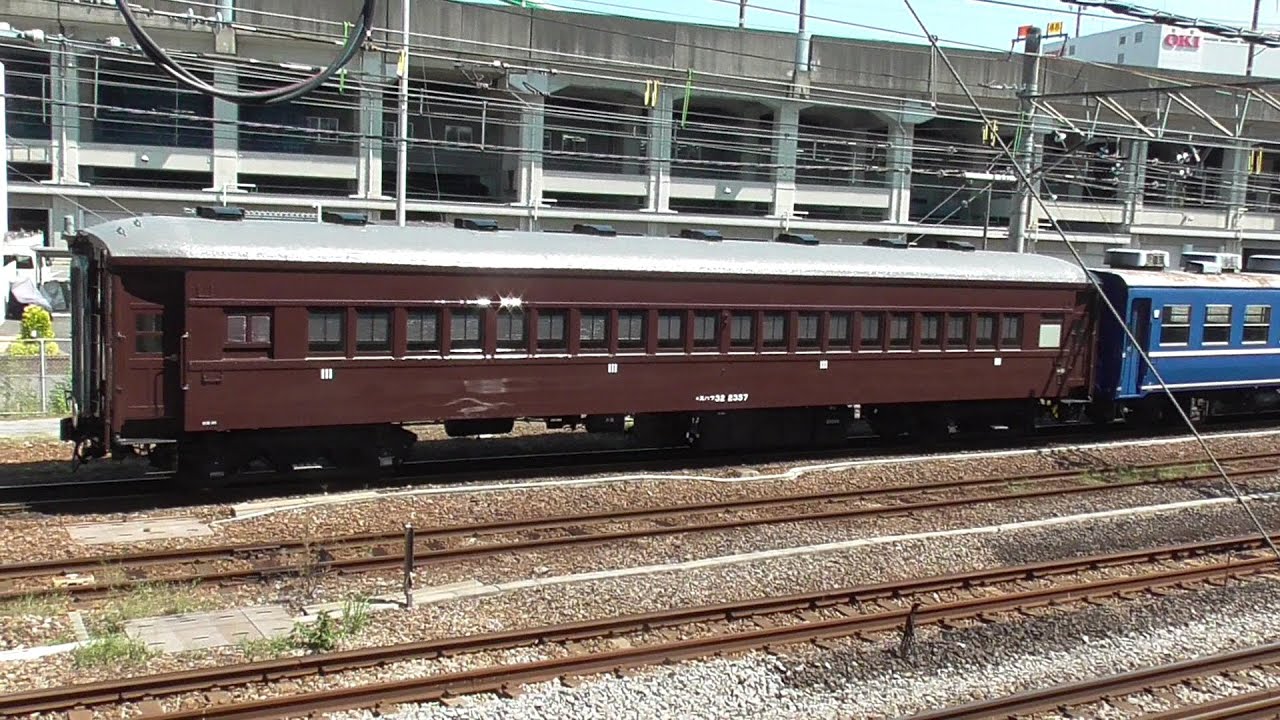 2024年9月12日　ディーゼル機関車 DE10 1705 による客車の入換　前編　オヤ12 1、12系客車、旧型客車 スハフ32 2357(JR東日本で本線運転可能な最古の旧型客車)　JR高崎駅