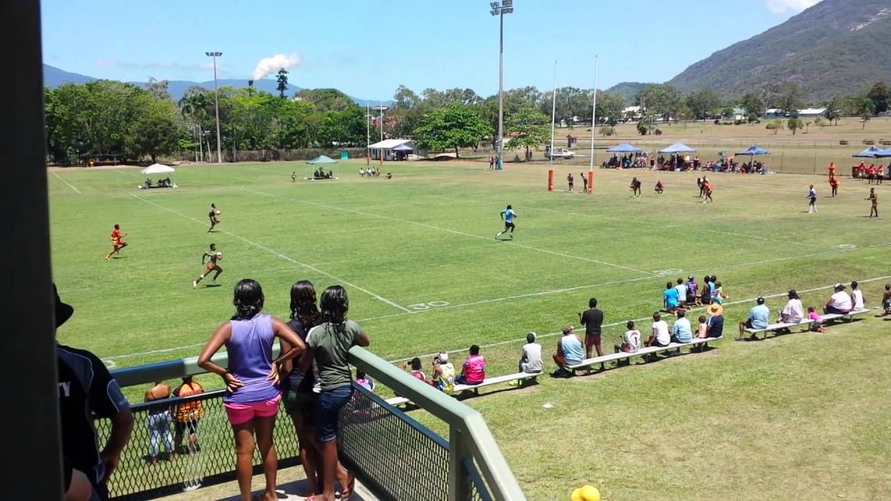 4 X 100 Metre Relay - GORDONVALE INDIGENOUS RUGBY LEAGUE CARNIVAL 2015