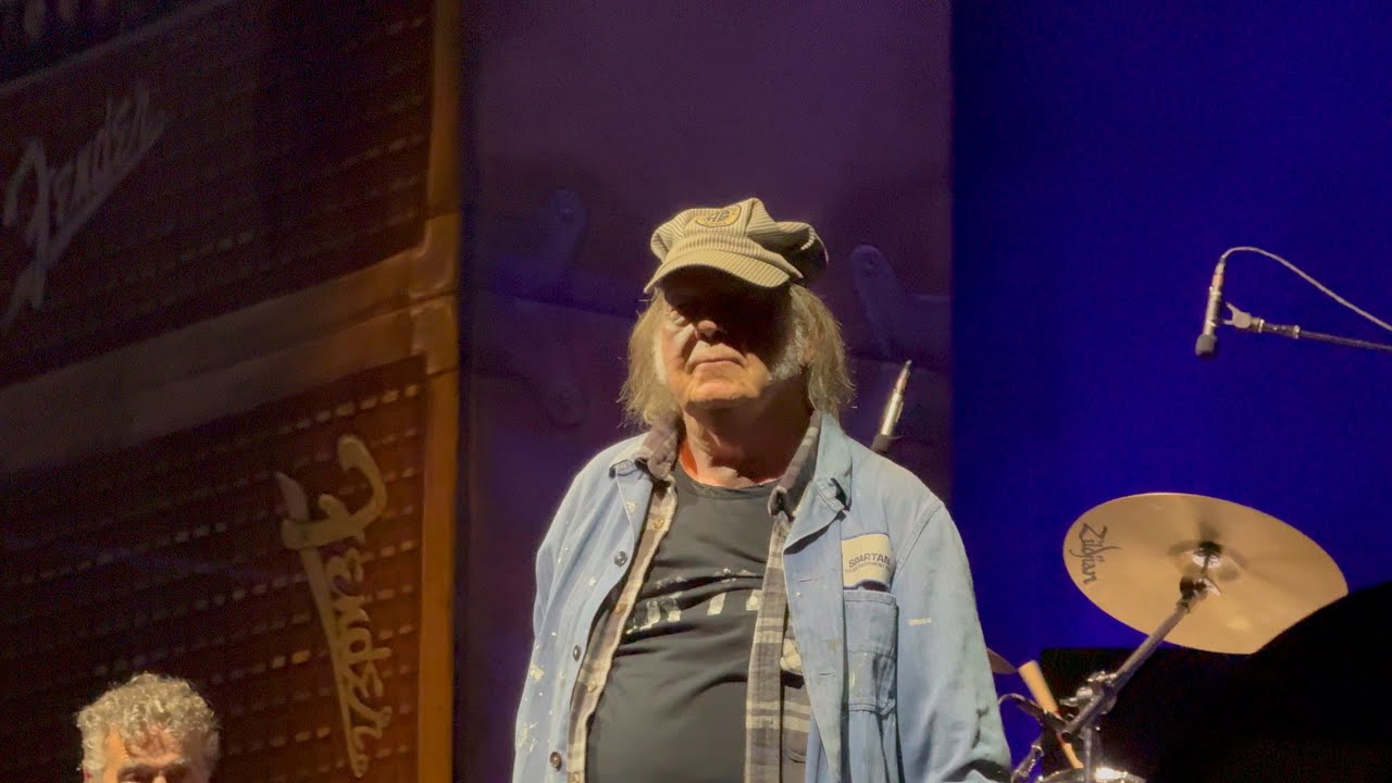 Danger Bird - Neil Young & Crazy Horse (Bridgeport, CT, 2024) (4K HDR)