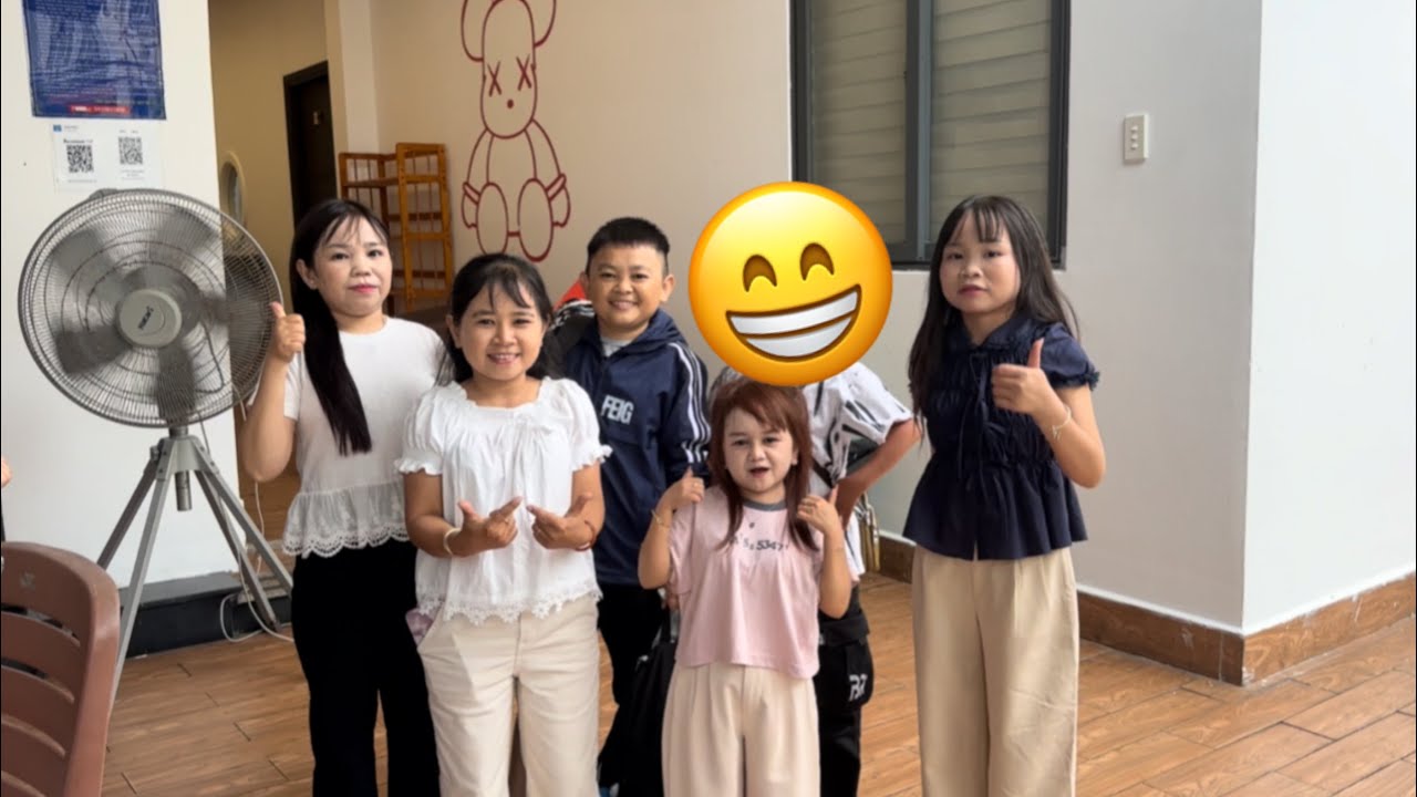 Huyền Hr&ecirc; bất ngờ gặp người đặc biệt khi vừa đến vũng t&agrave;u 