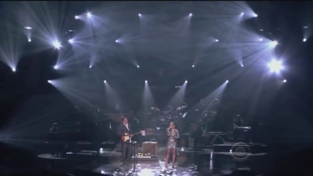Carrie Underwood with Vince Gill How Great thou Art