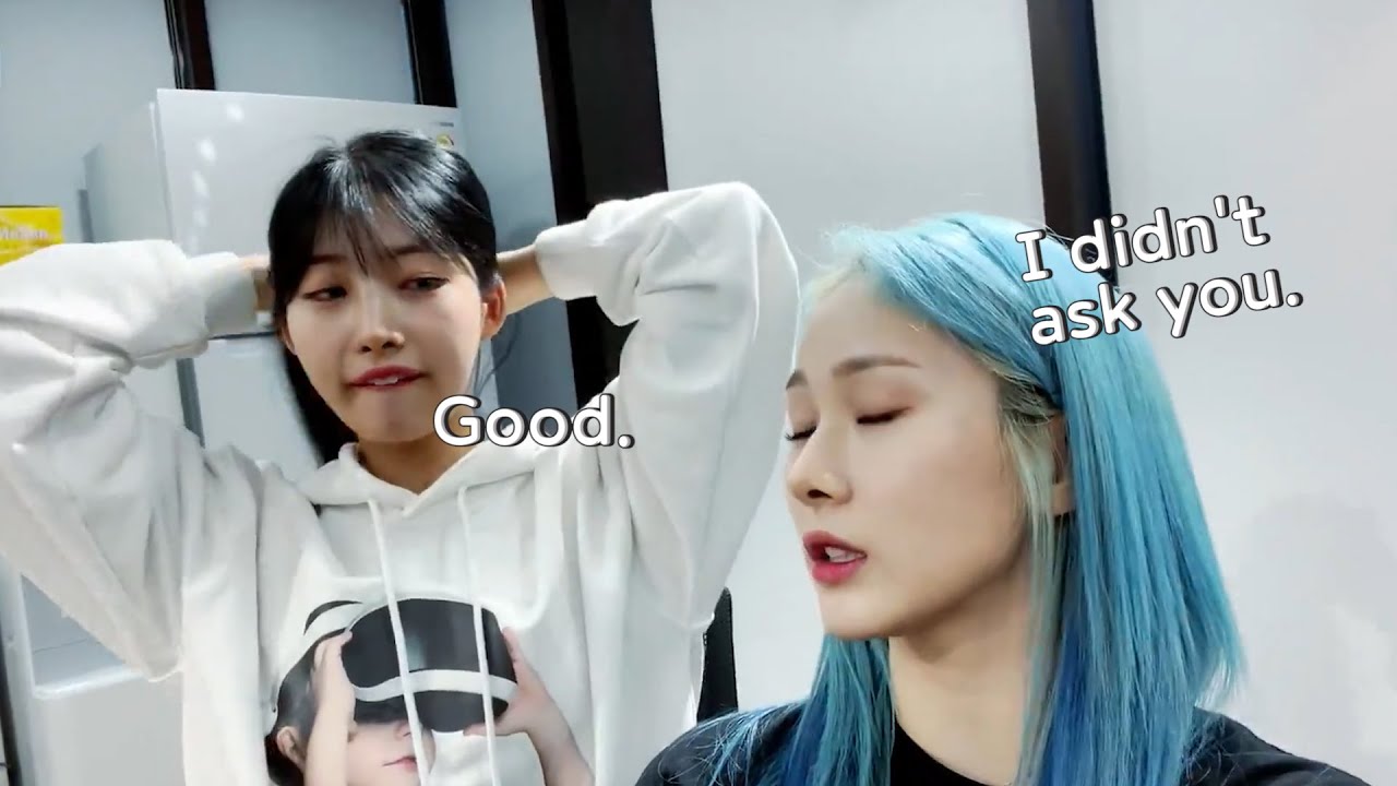 EVERGLOW Mia: How was KCON:TACT 4 U?