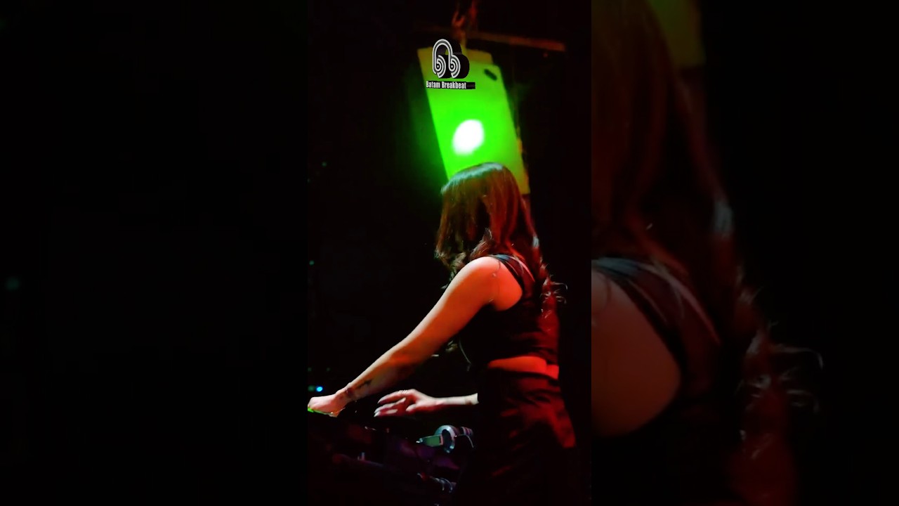 Dj cewek Indo club party music 