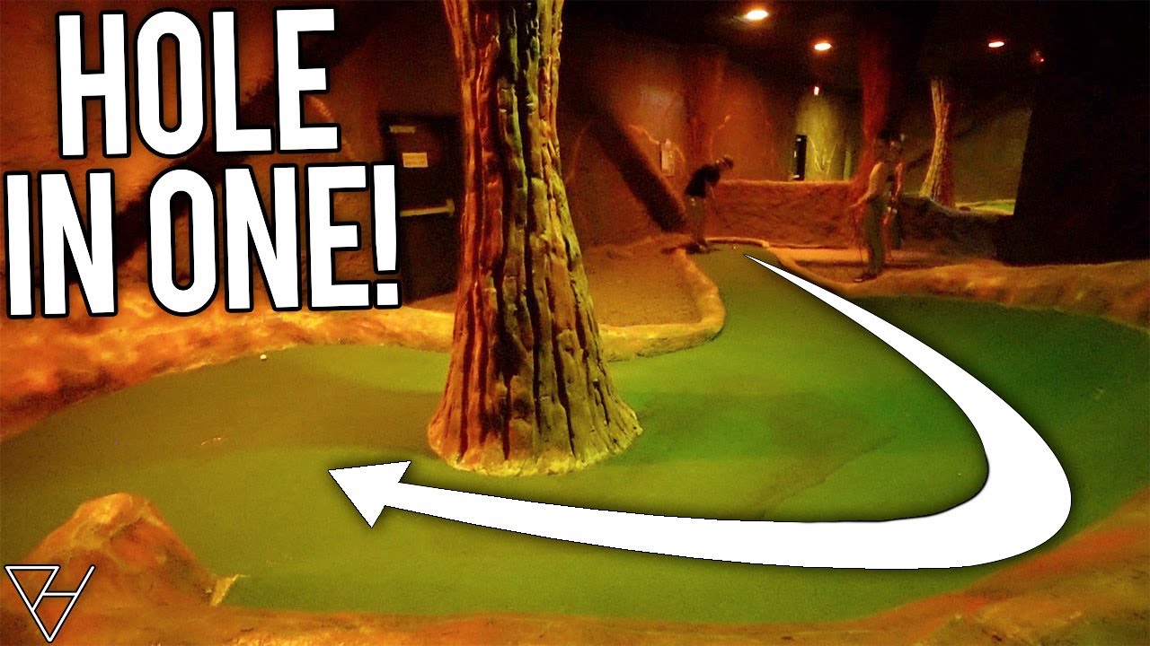 Mini Golf Couples Battle! - Lucky Hole In One!