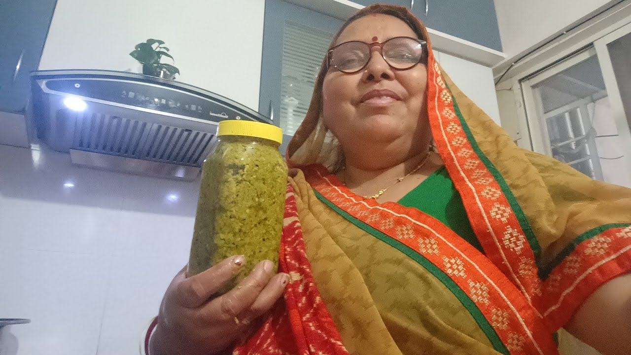 हरी मिर्च हरा लहसुन पत्ता वाला का मिक्स अचार 5 मिनट में टेस्टी टेस्टी 😋#viral like share#viral Achar