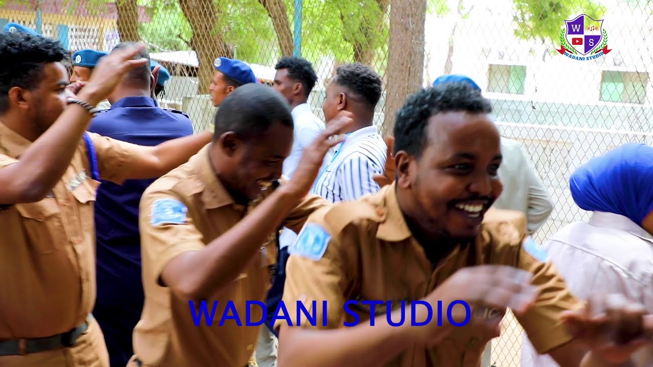 SOO DHAWEYTA FANAANIIN CUSUB OO DA YAR  OO  LAGU SOO BIIRIYEY  KOOXDA HEEGAN .MUUQAAL QIIRA LEH.