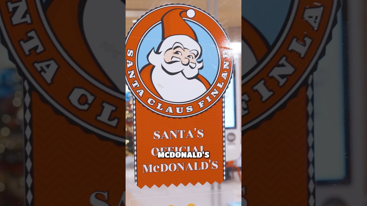 Czy McDonald&rsquo;s Mikołaja jest inny ? 🤔 #mcdonald #santa #laponia #vlog #dc