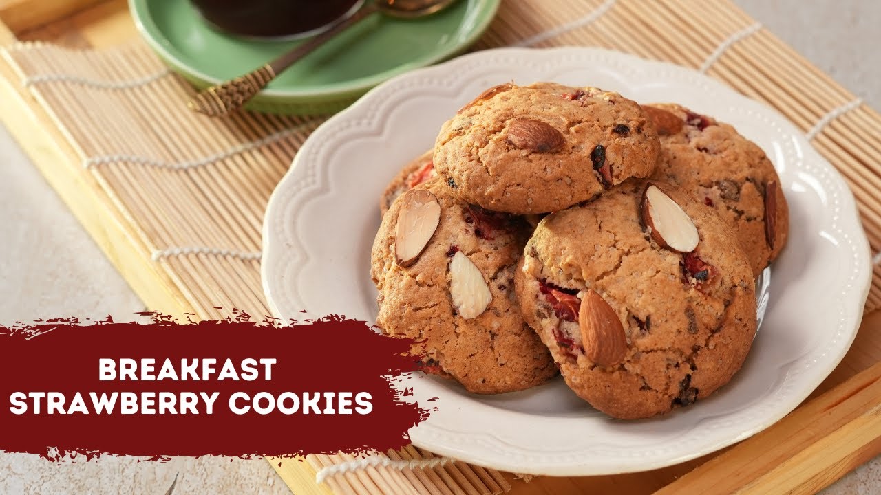 Breakfast Strawberry Cookies | स्ट्रॉबेरी कूकीज बनाये घर पर | Sanjeev Kapoor Khazana