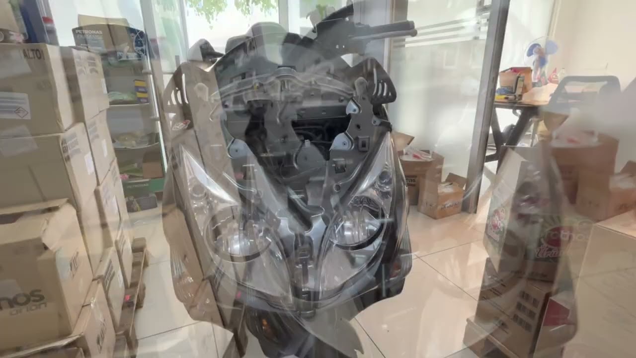 Honda Fjs 600 SWT - Silver Wing Far ve Kafa Karenajı  Sökme. How to Remove Honda FJS 600Head Fairing