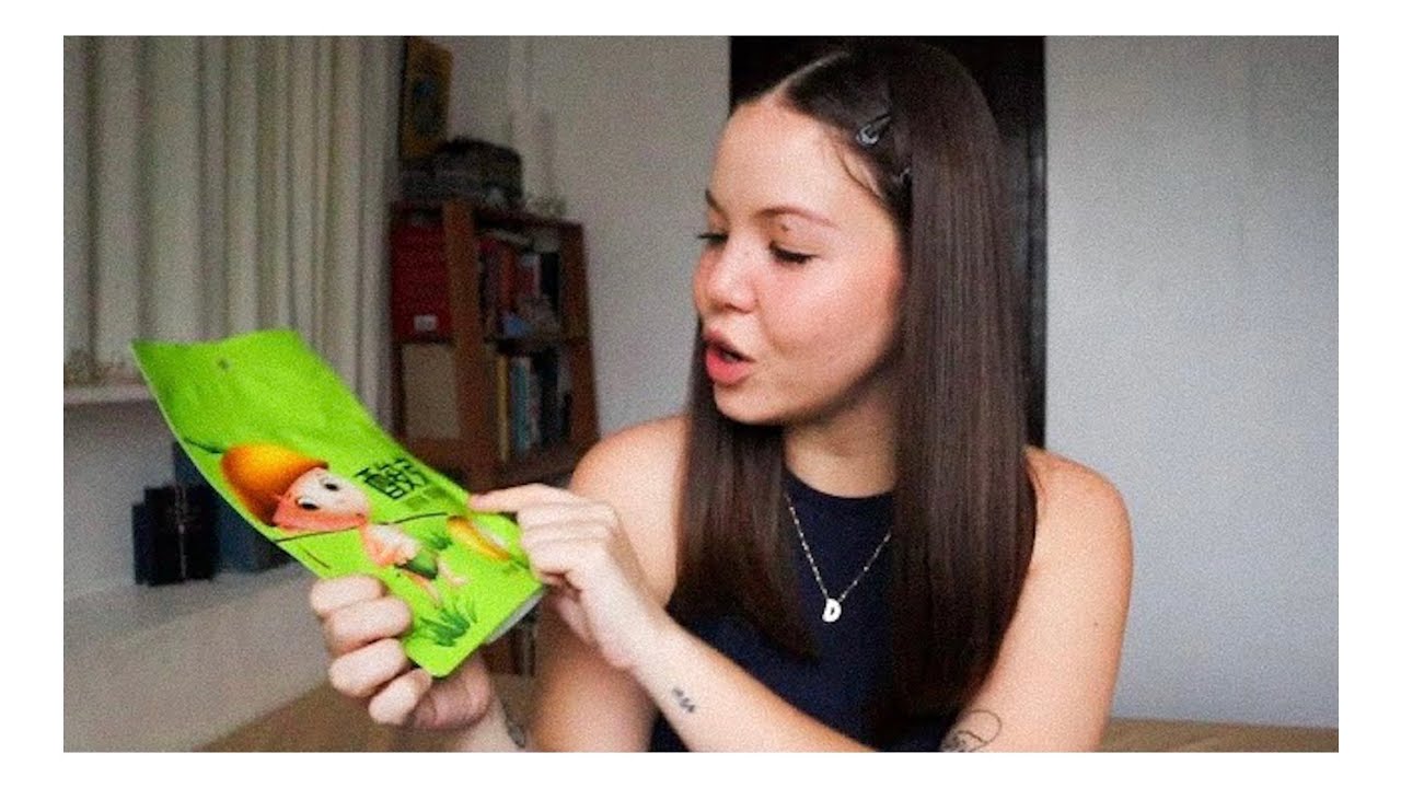 💮 Eating Asian Snacks From #HongKongHouse