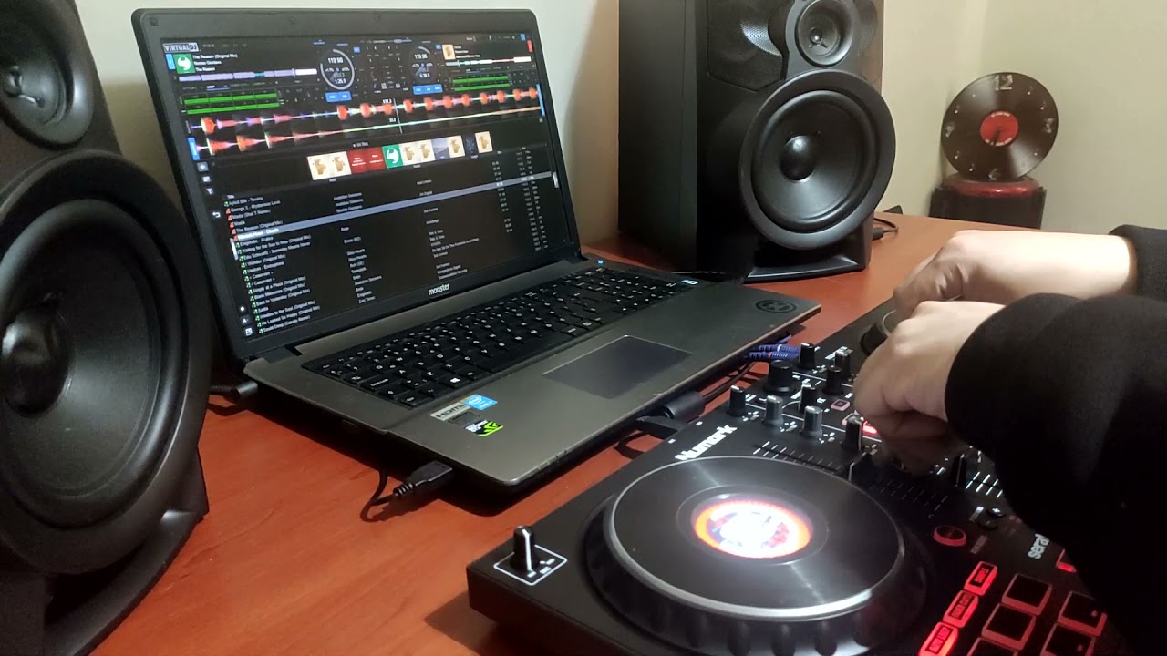 Numark mixtrack platinum fx - DjCan - Deep -Tech - Melodic - Trance - Techno - House - set Mix #1
