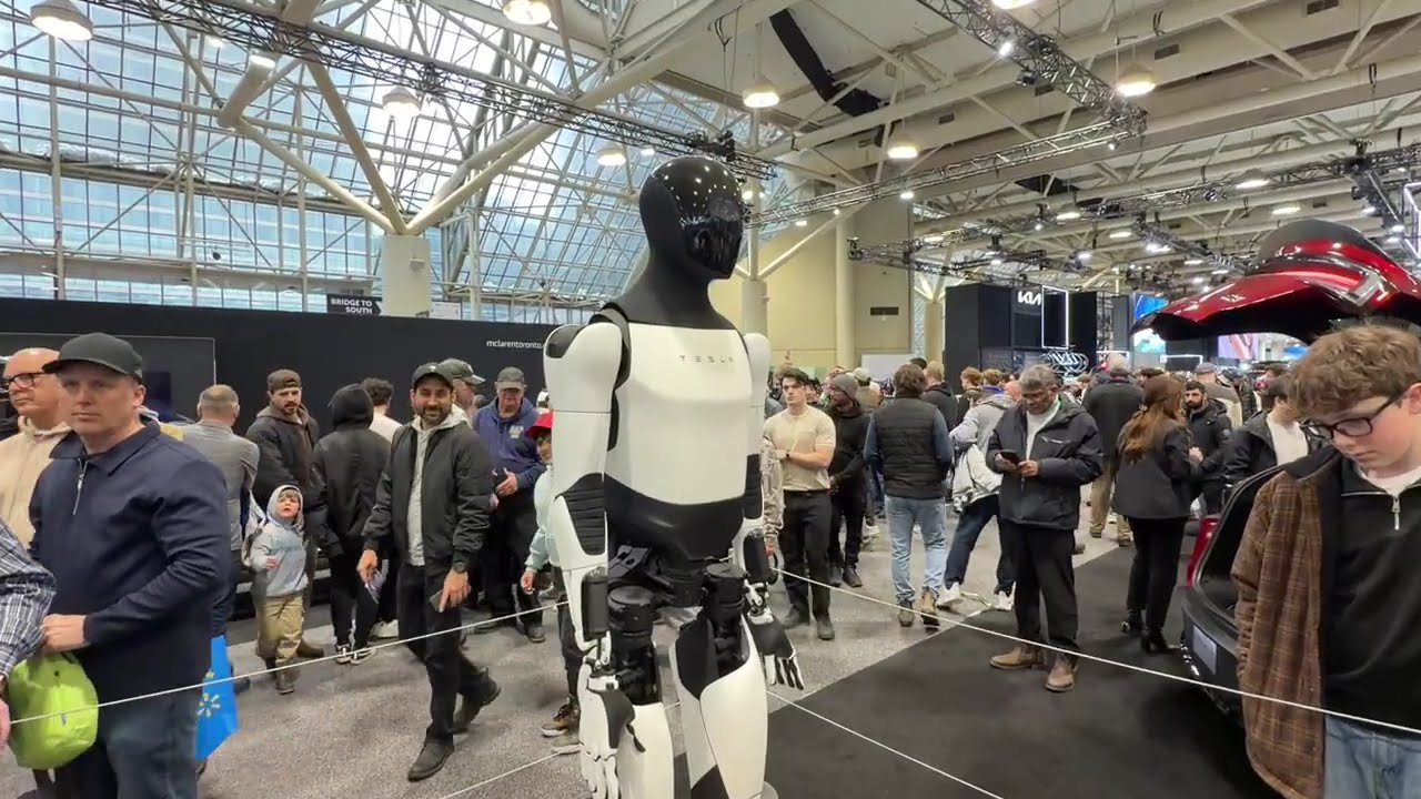 Tesla’s Optimus Robot at the 2026 International Auto Show, The Future Is Here. 