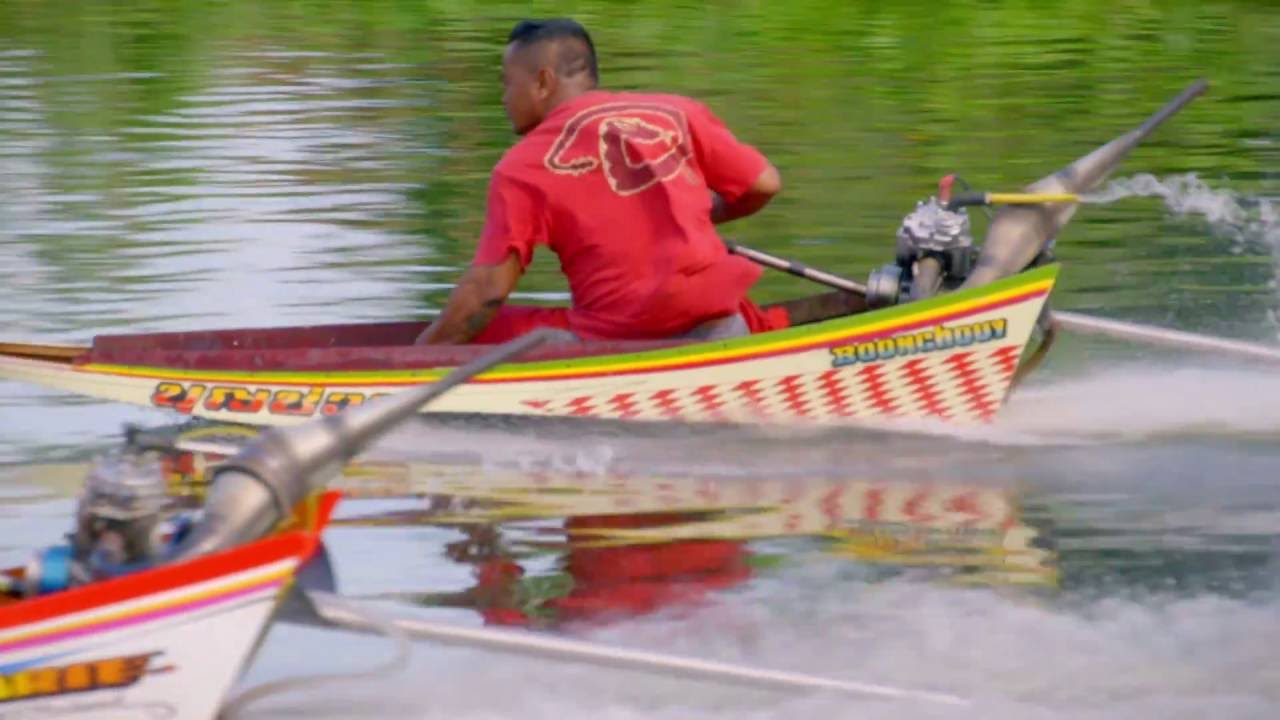Elvis, le king du moteur:  les courses de Long Tail en Thailande