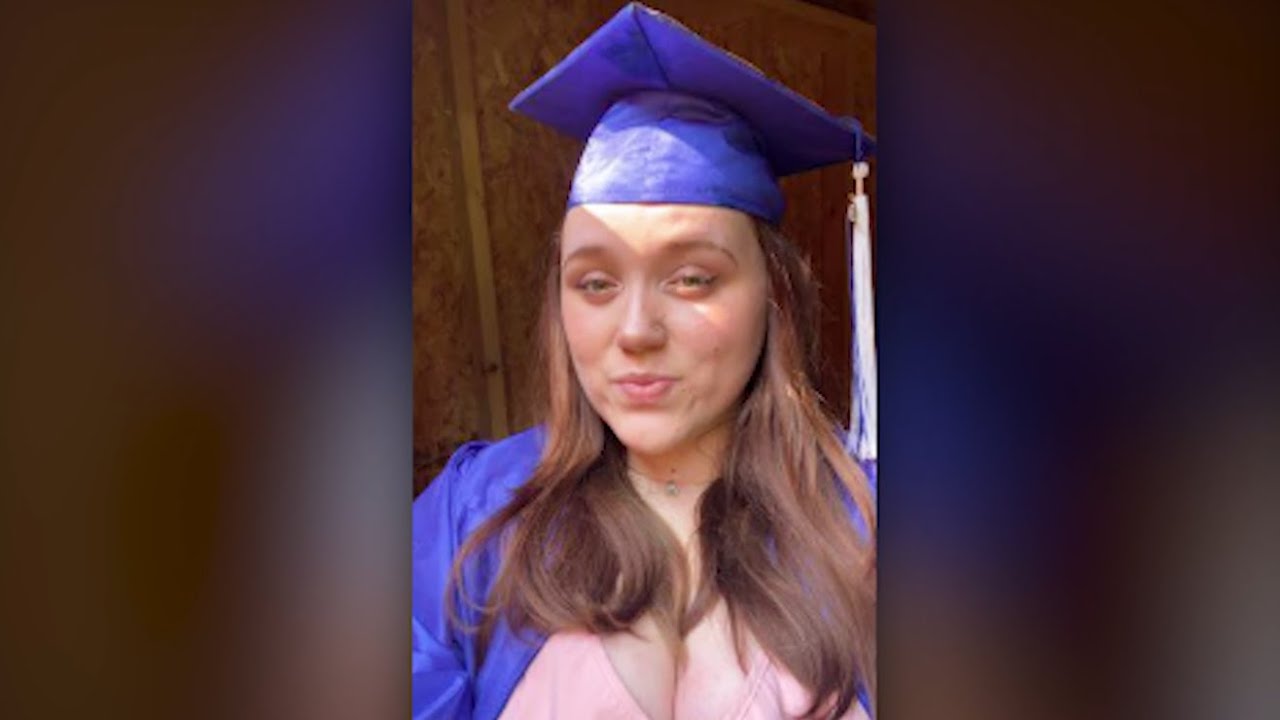 Mass. police searching for missing 18-year-old pregnant woman