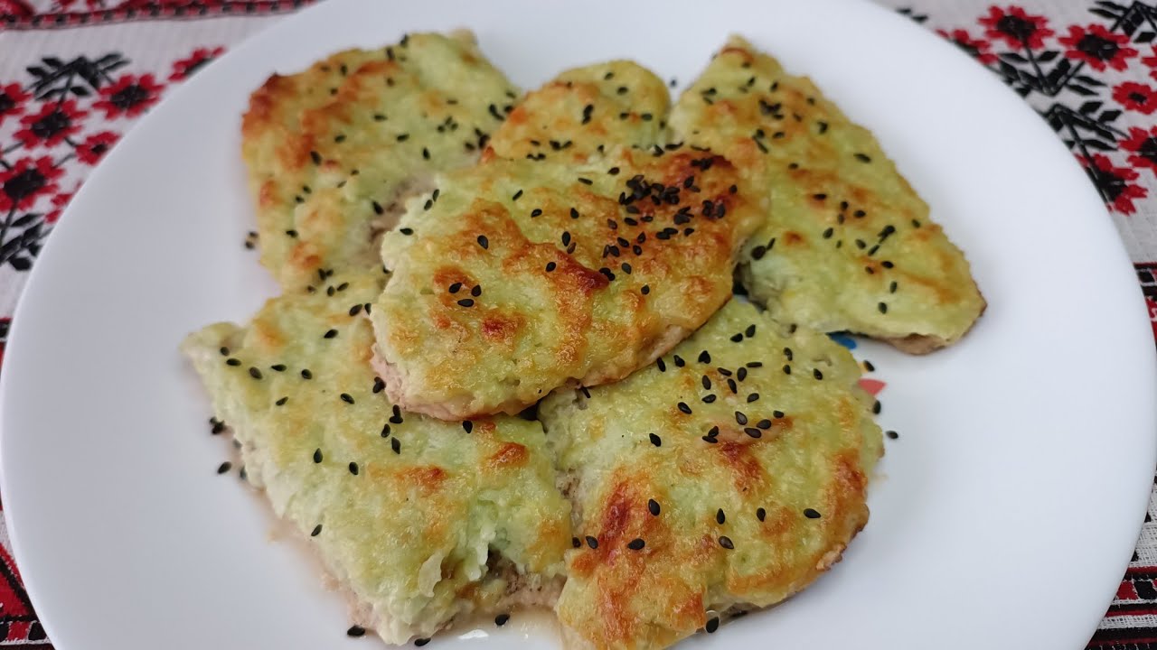 ФІЛЕ КУРКИ під ЦИБУЛЕВО- СИРНОЮ шапочкою в духовці 
