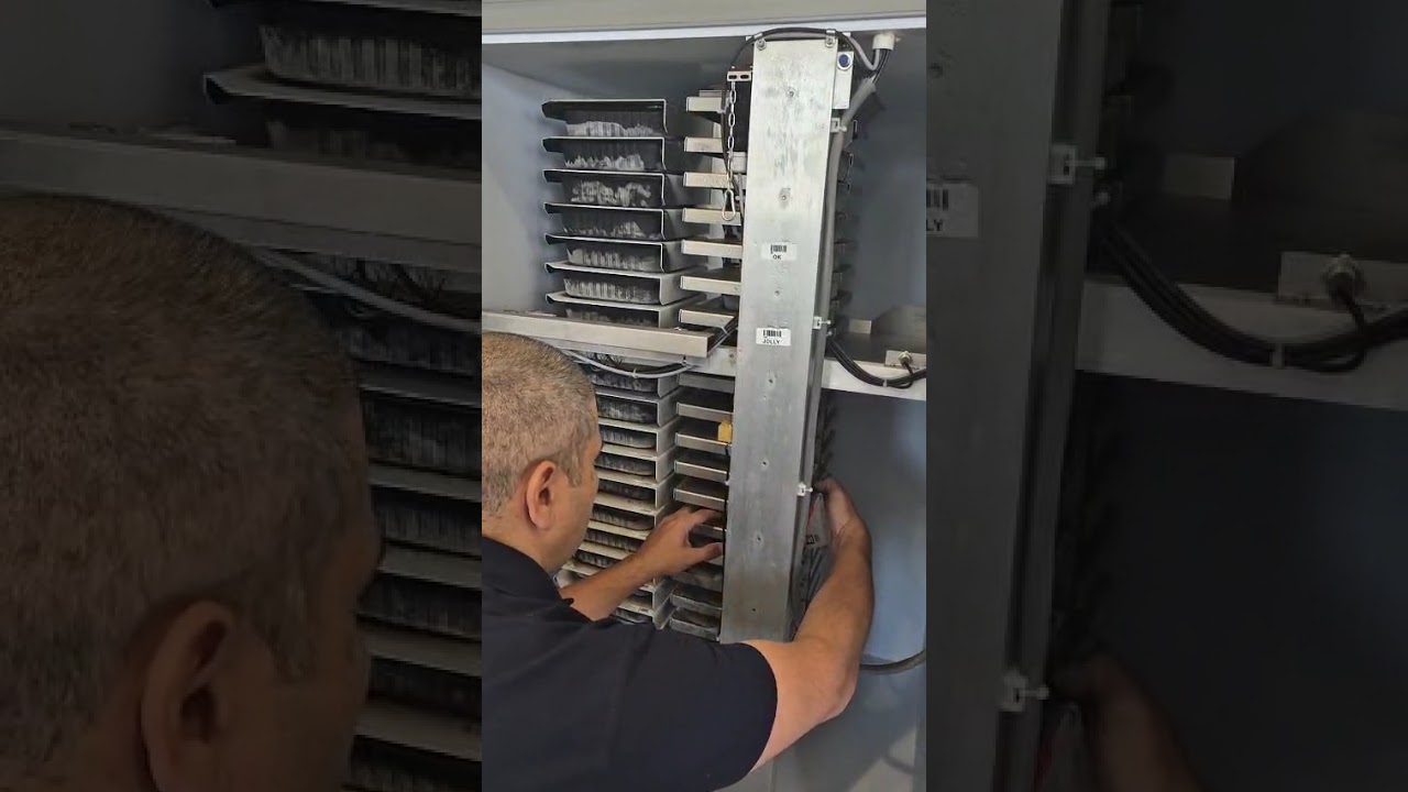 Hot Food Vending Machine: Hot Delivery