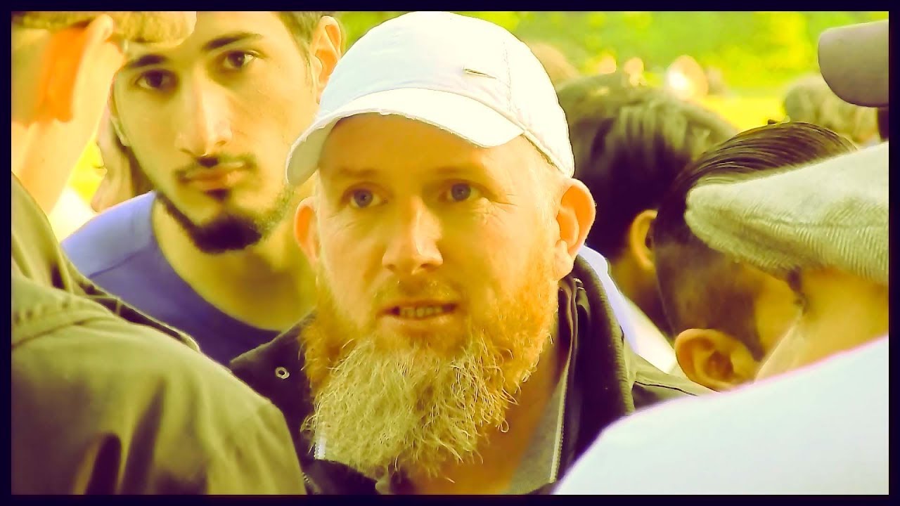 Hamza Myatt┇Muslim Deals With Curious Questions┇Speakers Corner