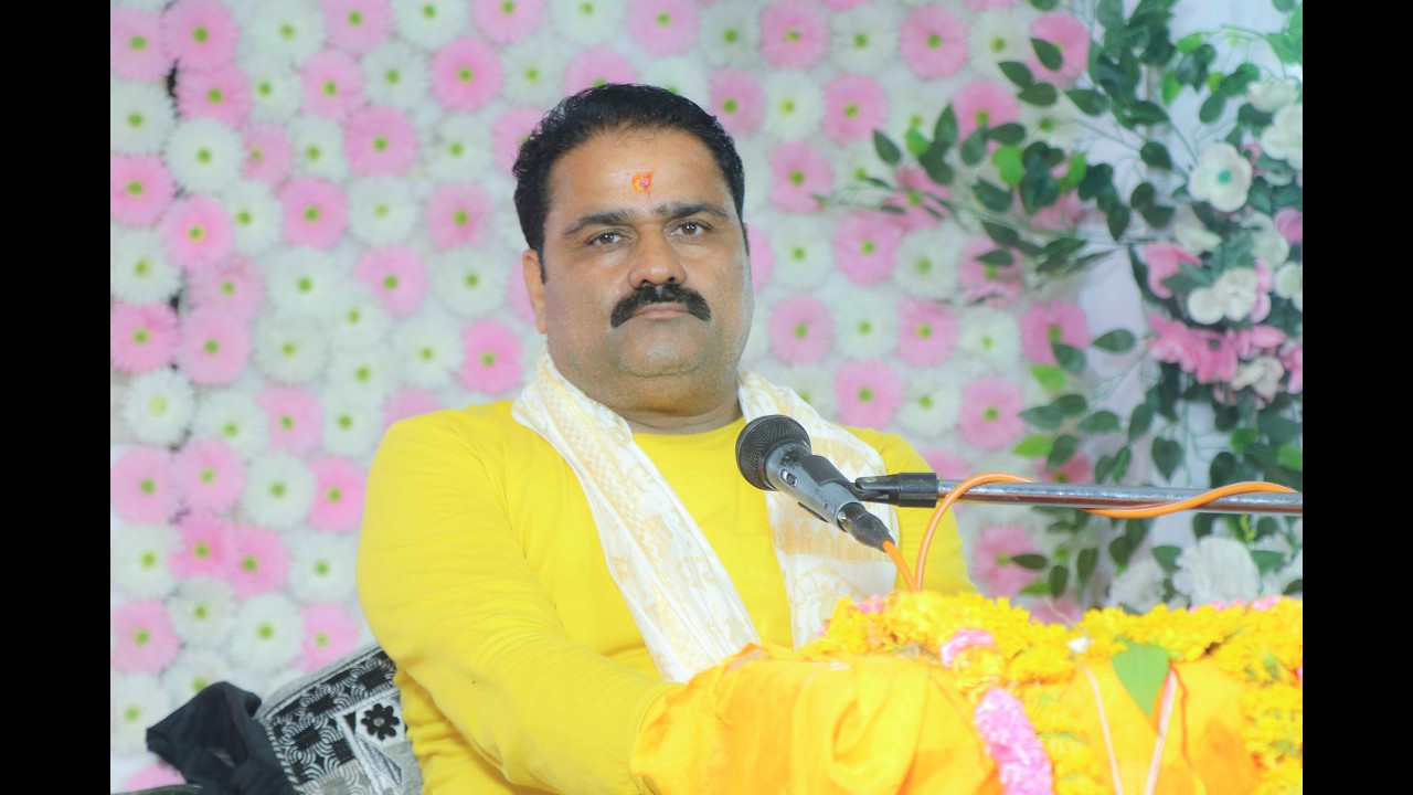 लाइव: भक्ति रस में डुबोते पंडित श्री बड़े भैया गुरुजी  की कथा