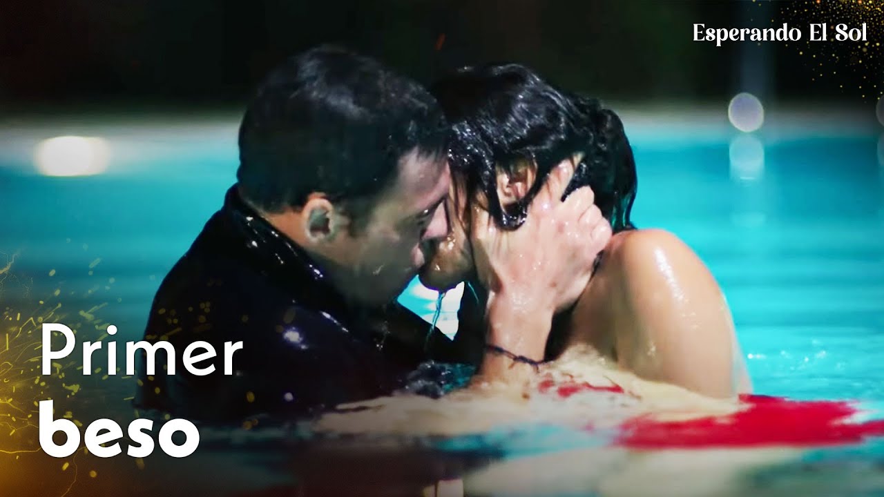 Se cayeron a la piscina y empezaron a besarse 💋 - Esperando el Sol | Güneşi Beklerken