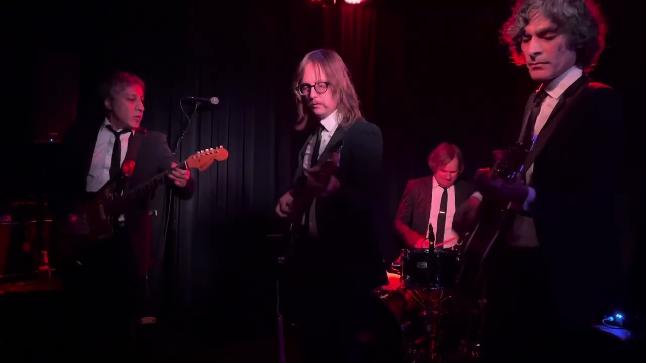 The Minarets, &ldquo;Heart Full of Soul&rdquo; (The Yardbirds cover), Berlin Under A, NYC, 10/18/2024