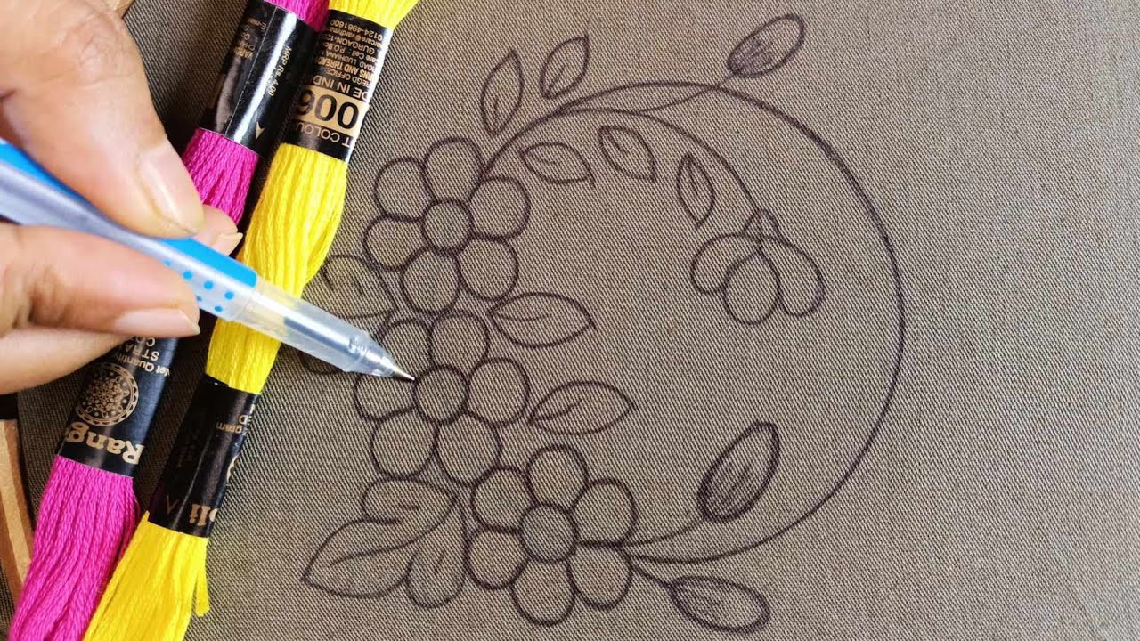 Cushion Cover Design ! Round Table Cloth Hand Embroidery Design //হাতের সেলাই করা কুশন কভার ডিজাইন