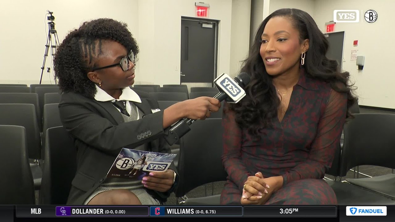 Kid Reporter Noelle w/Meghan Triplett