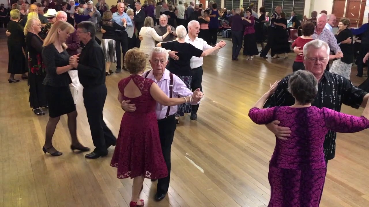 An Emmerdale Waltz and The Tony Gilbert Sound, Marburg Dance Hall - July 22, 2017