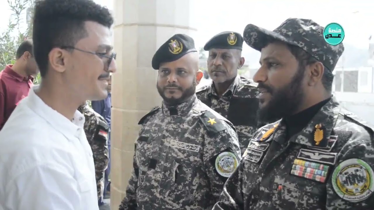  عميدأحمدبن عفيف قائدقوات حرس المنشآت  استقبل العميدصالح مديرمصلحةالهجرة والجوازات والجنسيةبخورمكسر 