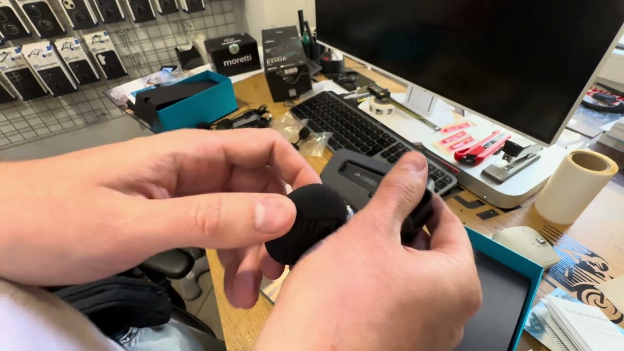 Cardo NEO / EDGE / PRO &ndash; łączenie 4 interkom&oacute;w przez Bluetooth