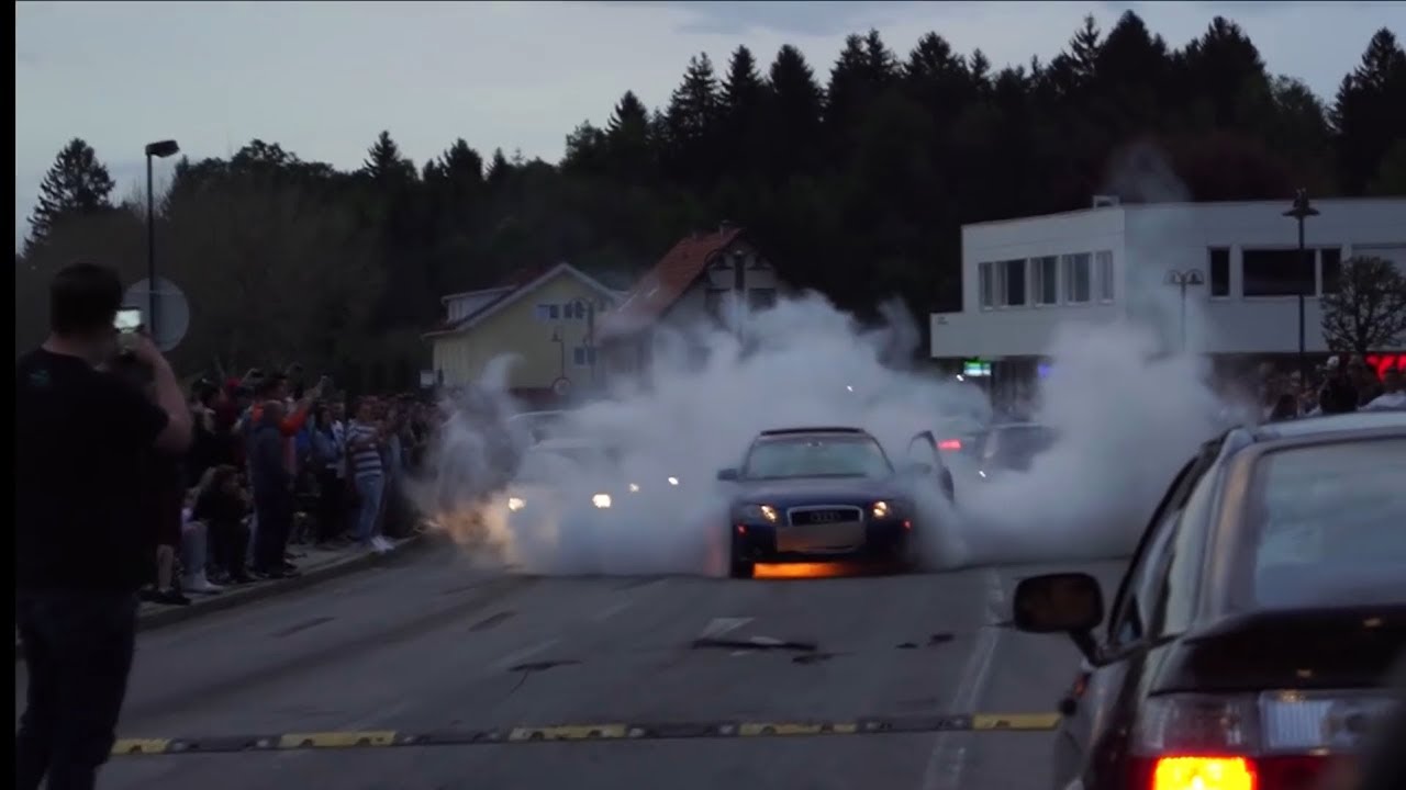 Motorschaden beim GTI-Treffen vor der Mischkulnig Tankstelle ! Audi A3