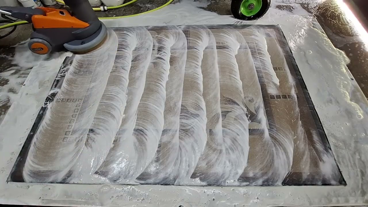 Skuteczne pranie dywanu – czystość i świeżość! Deep Carpet Cleaning – Freshness Restored!
