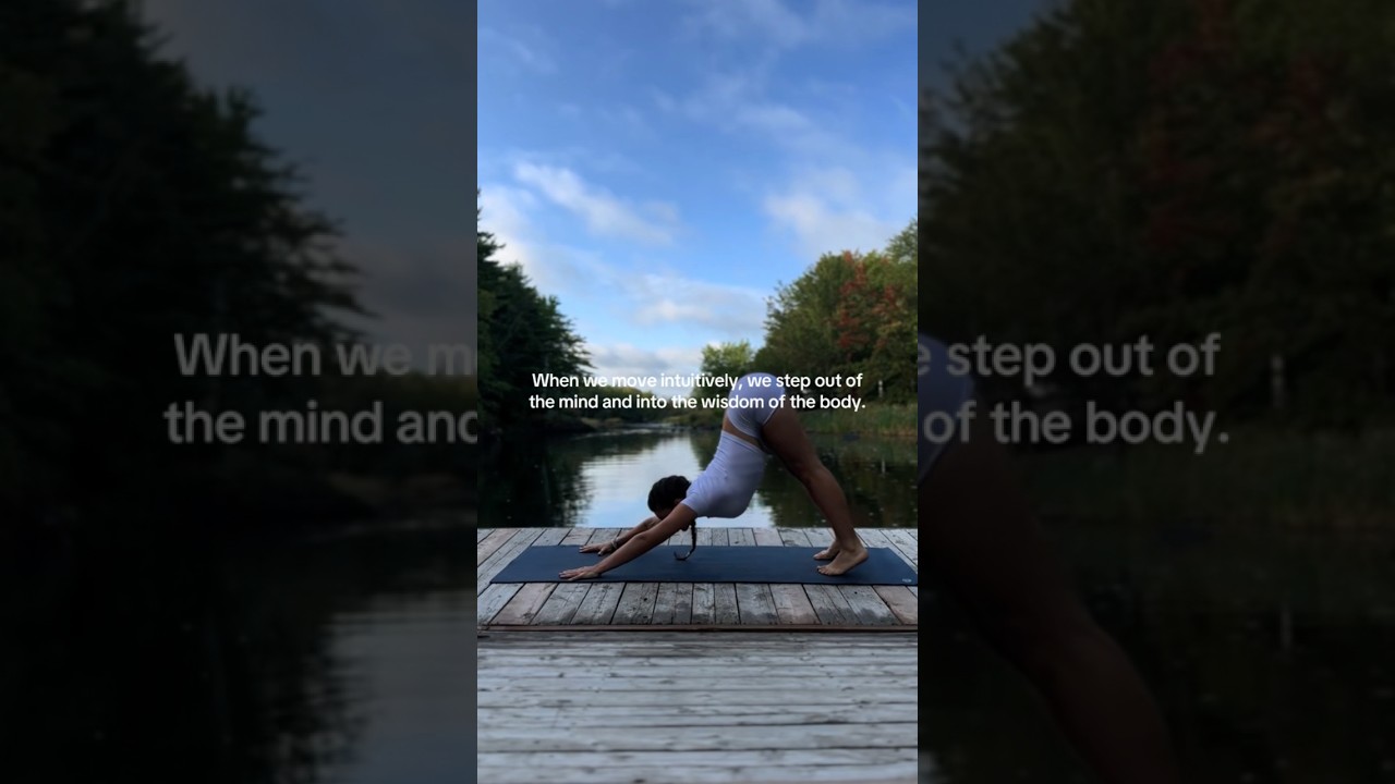 Intuitive Movement #yogaflow #vinyasa #creativemovement