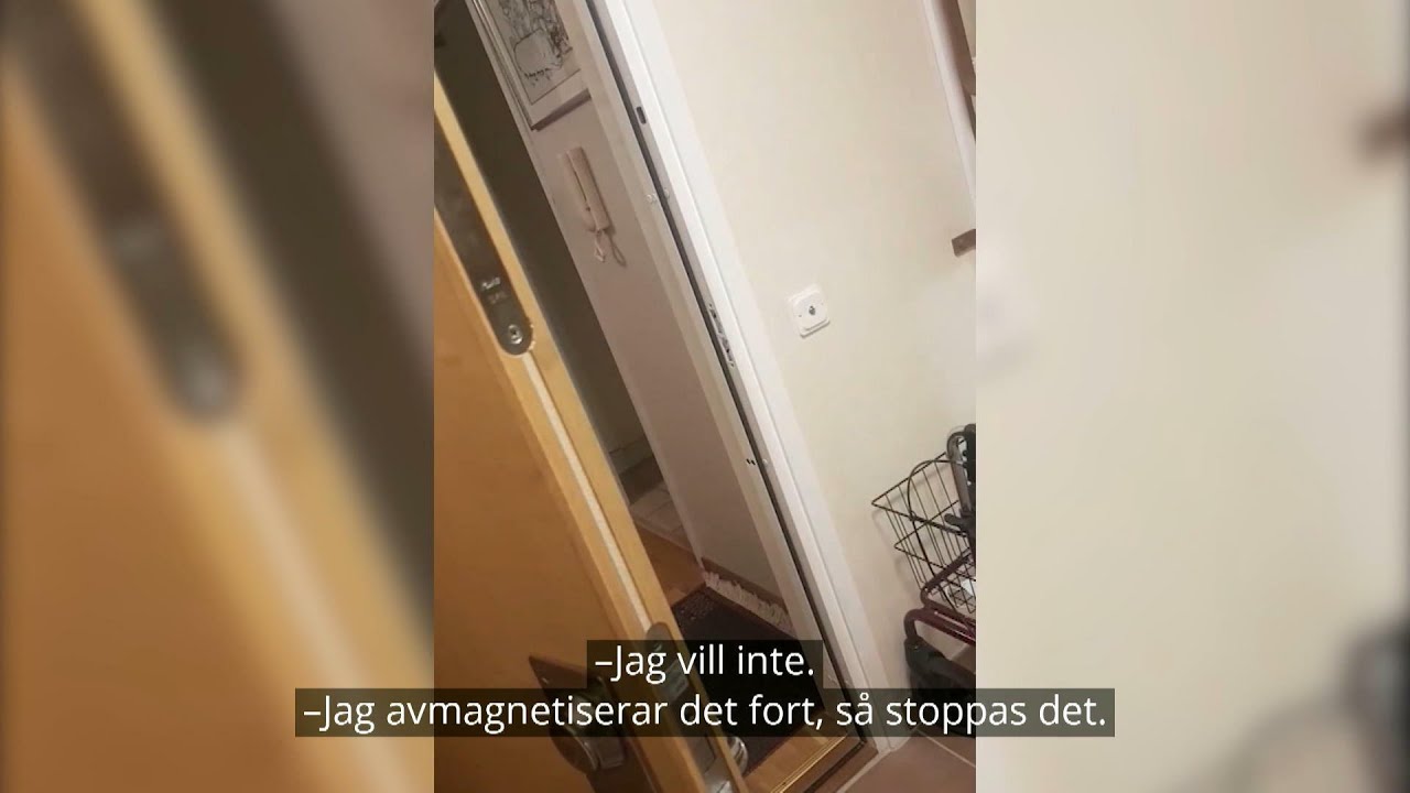 Övervakningsfilm: Här lurar bedragaren 93-åring på 8000 kronor | TV4Nyheterna | TV4 & TV4 Play